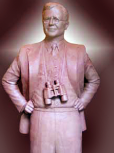 Sir Barnes Wallis bronze statue, Herne Bay Cultural Trails, Kent, England, by world-class commission monumental sculptor, Tom White. Sir Wallis is inventor of bouncing bomb in WWII of "Dam Busters" movie fame, wellesley and wellington bombers