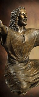 Welcoming Christ statues of Jesus in life-size bronze, used in sculpture scenes of children and adults coming to Jesus by world-class sculptor, Tom White. Located in prayer gardens, churches, schools and parks across the United Statues and Canada.